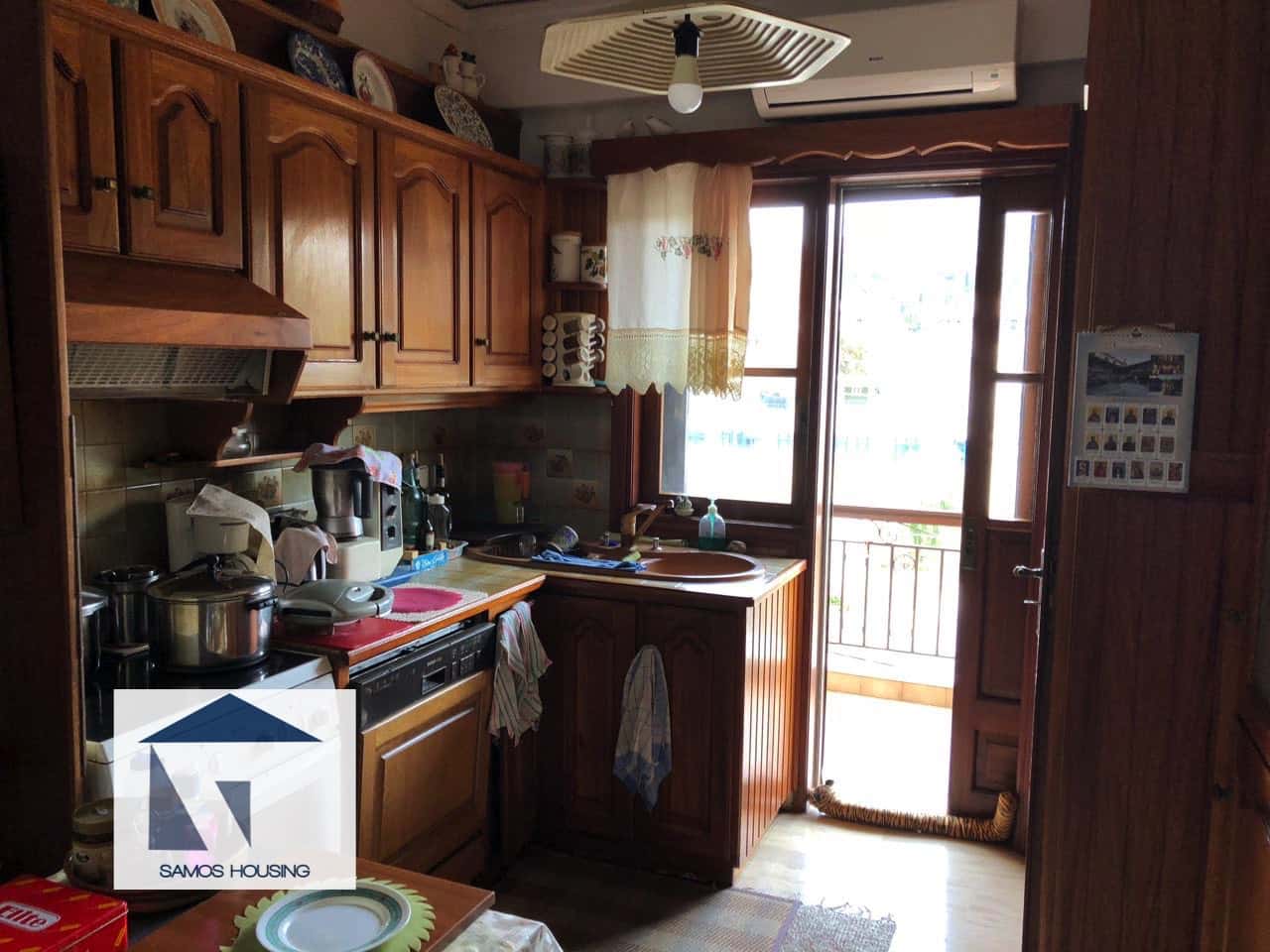 SH228 Floor Apartment Samos Town