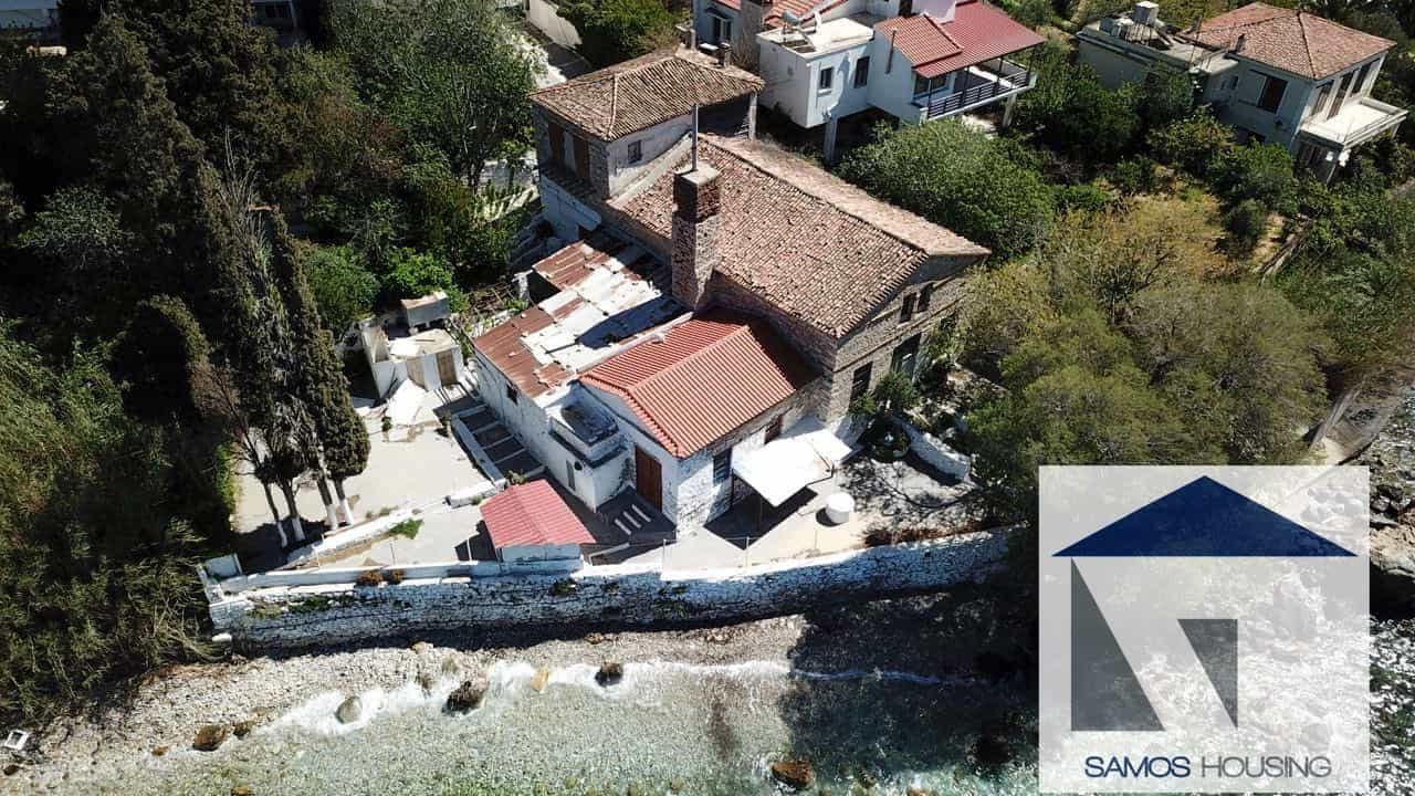 SH239 Seaside Business Property