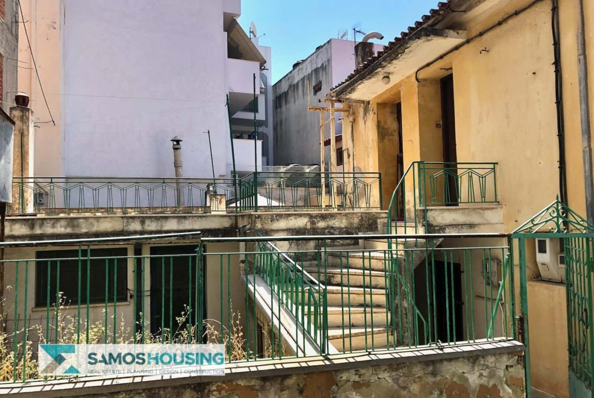 SH265 Mansion Samos Town
