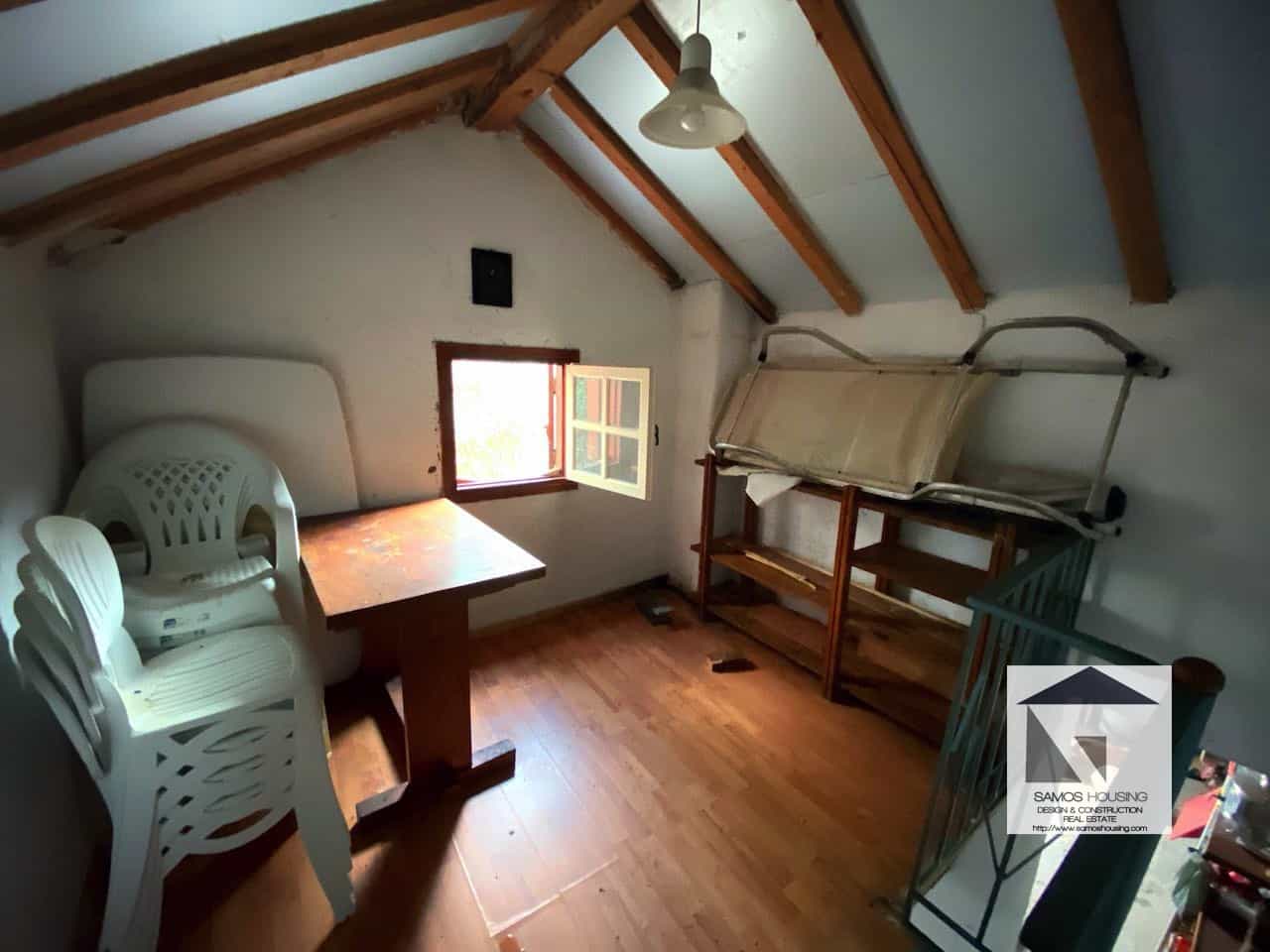SH319 Vineyard Cottage Pagondas