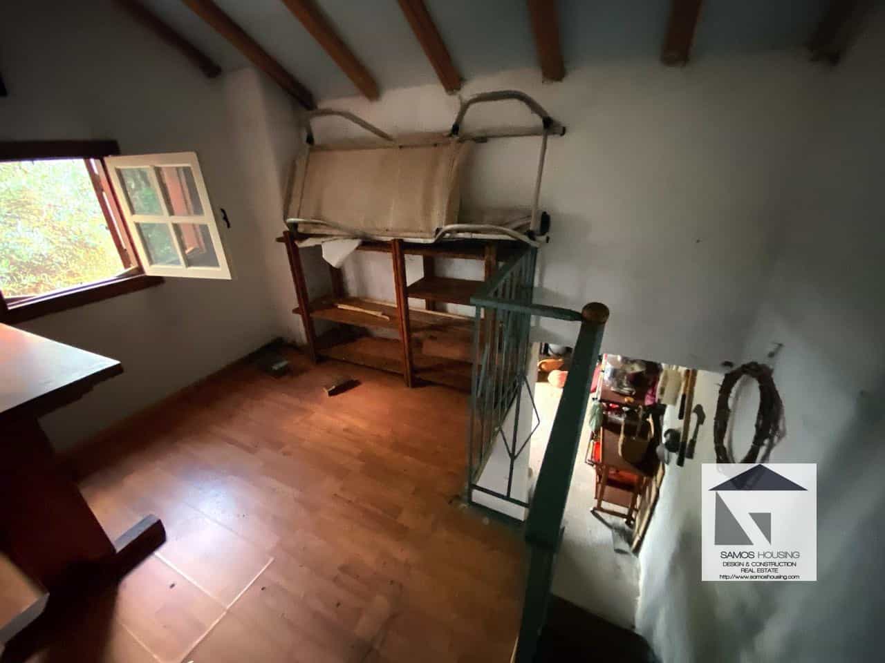 SH319 Vineyard Cottage Pagondas
