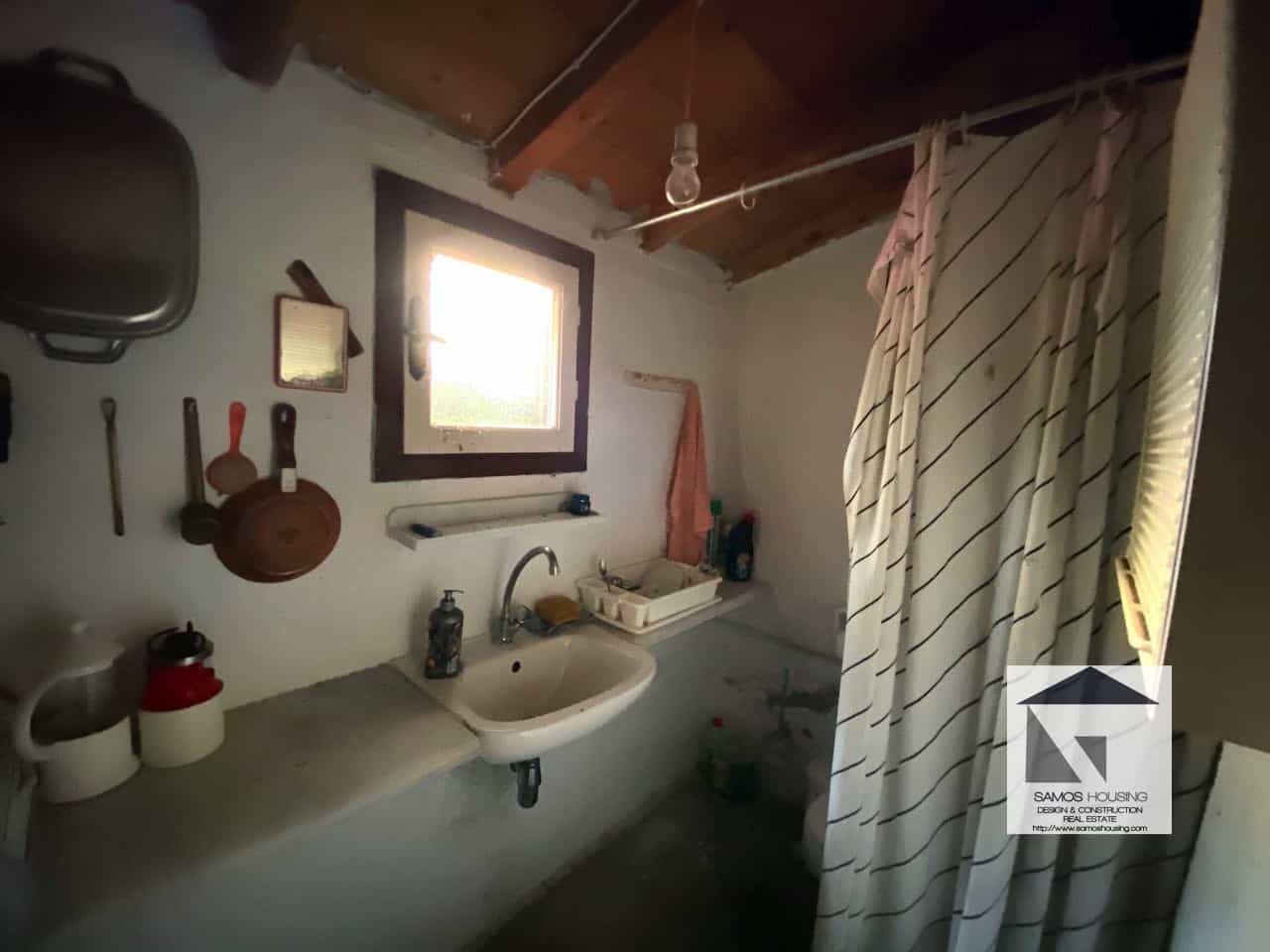 SH319 Vineyard Cottage Pagondas