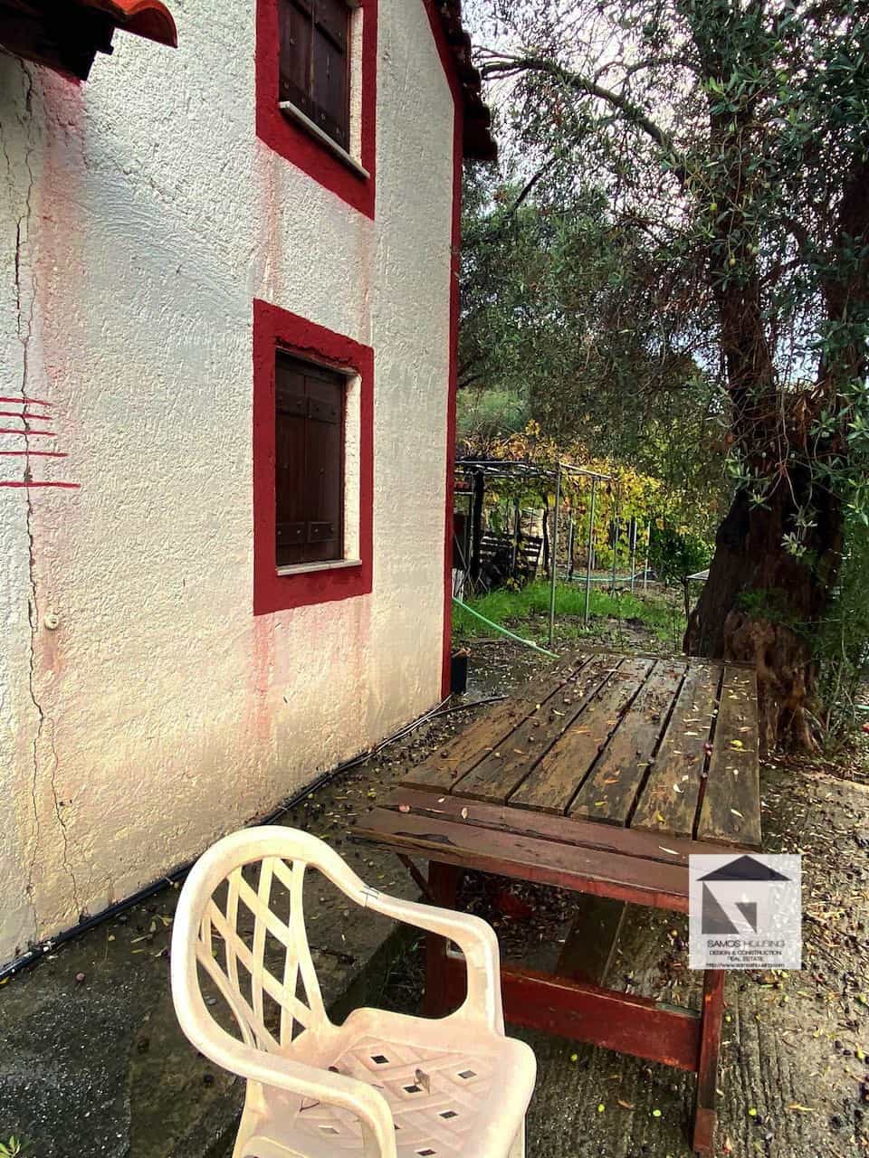 SH319 Vineyard Cottage Pagondas