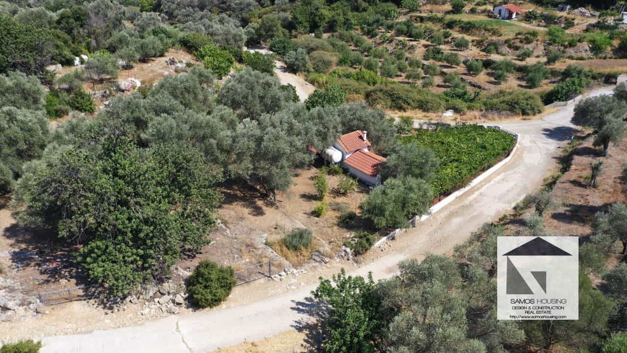 SH319 Vineyard Cottage Pagondas