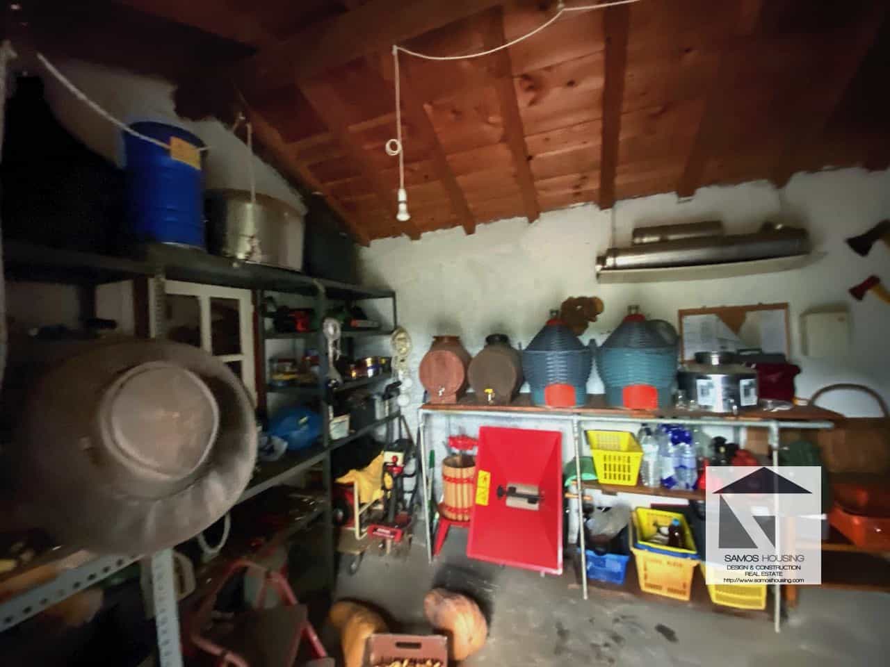 SH319 Vineyard Cottage Pagondas