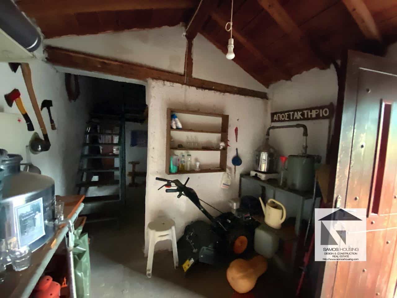 SH319 Vineyard Cottage Pagondas