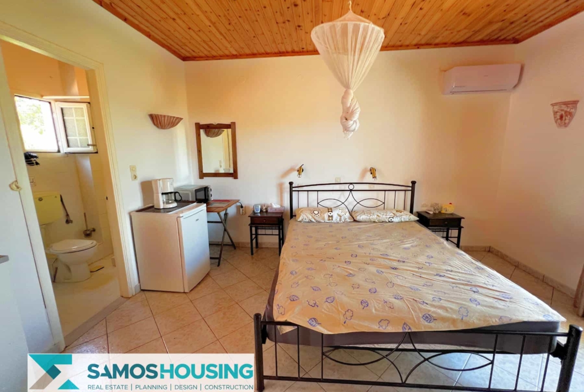 SH356 Spacious Country house