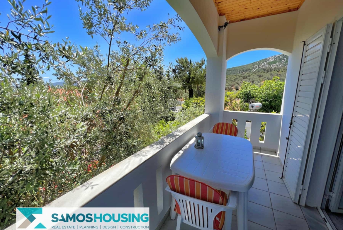 SH356 Spacious Country house
