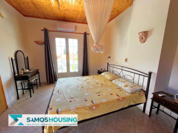 Spacious Country house · Pl. 44