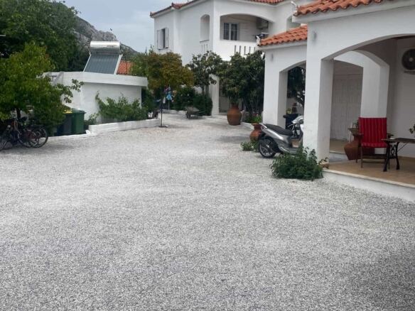 Spacious Country house · Pl. 25