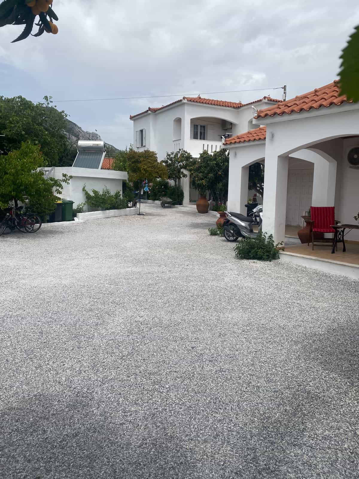 SH356 Ευρύχωρη εξοχική κατοικία