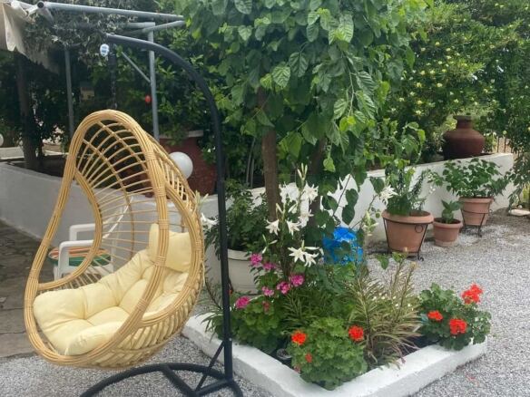 Spacious Country house · Pl. 28