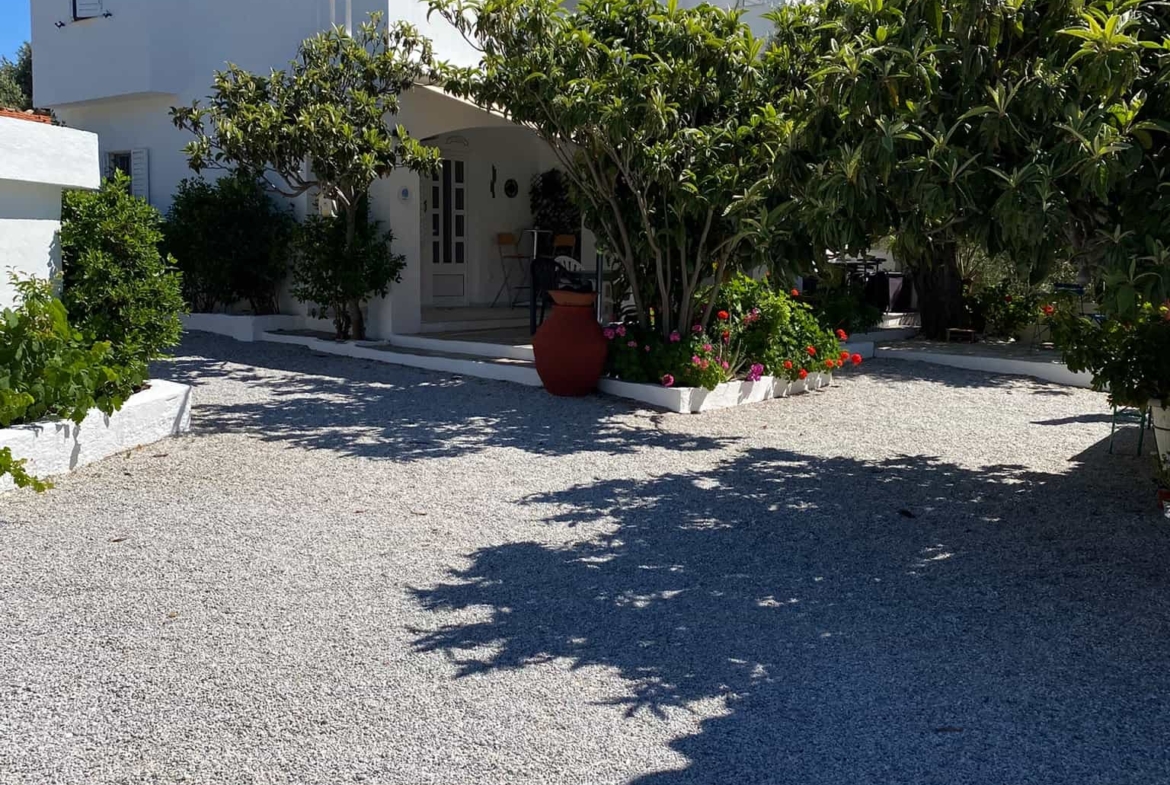 SH356 Ευρύχωρη εξοχική κατοικία