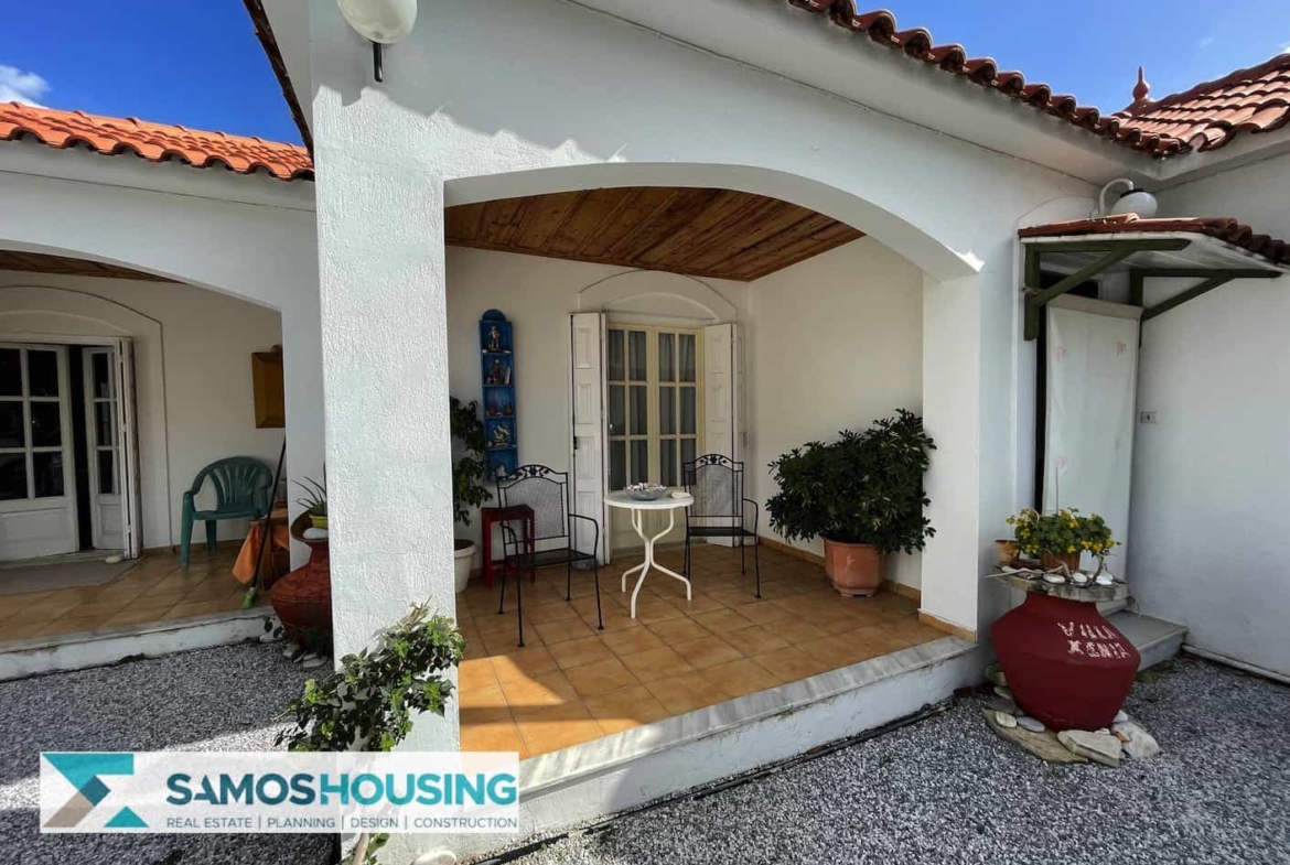 SH356 Spacious Country house