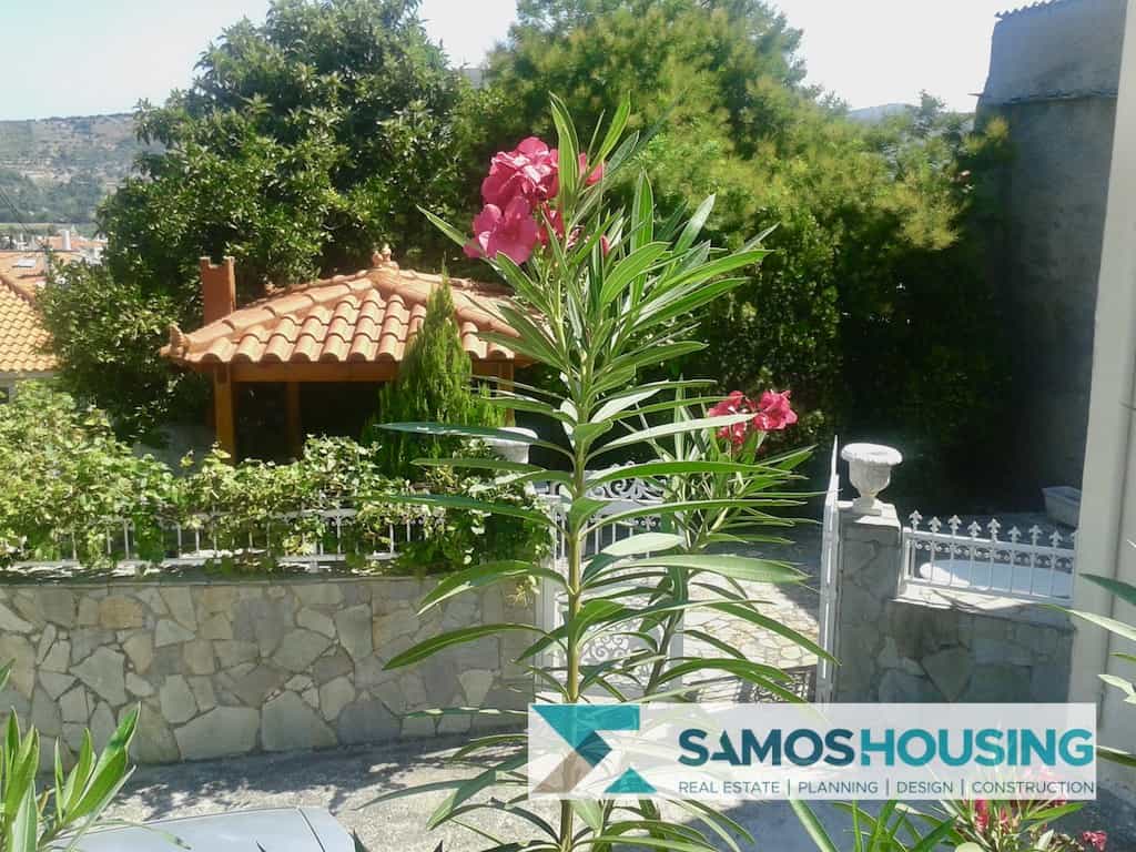 SH415 Alluring House