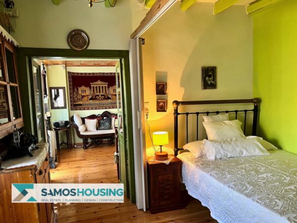 SH415 Alluring House
