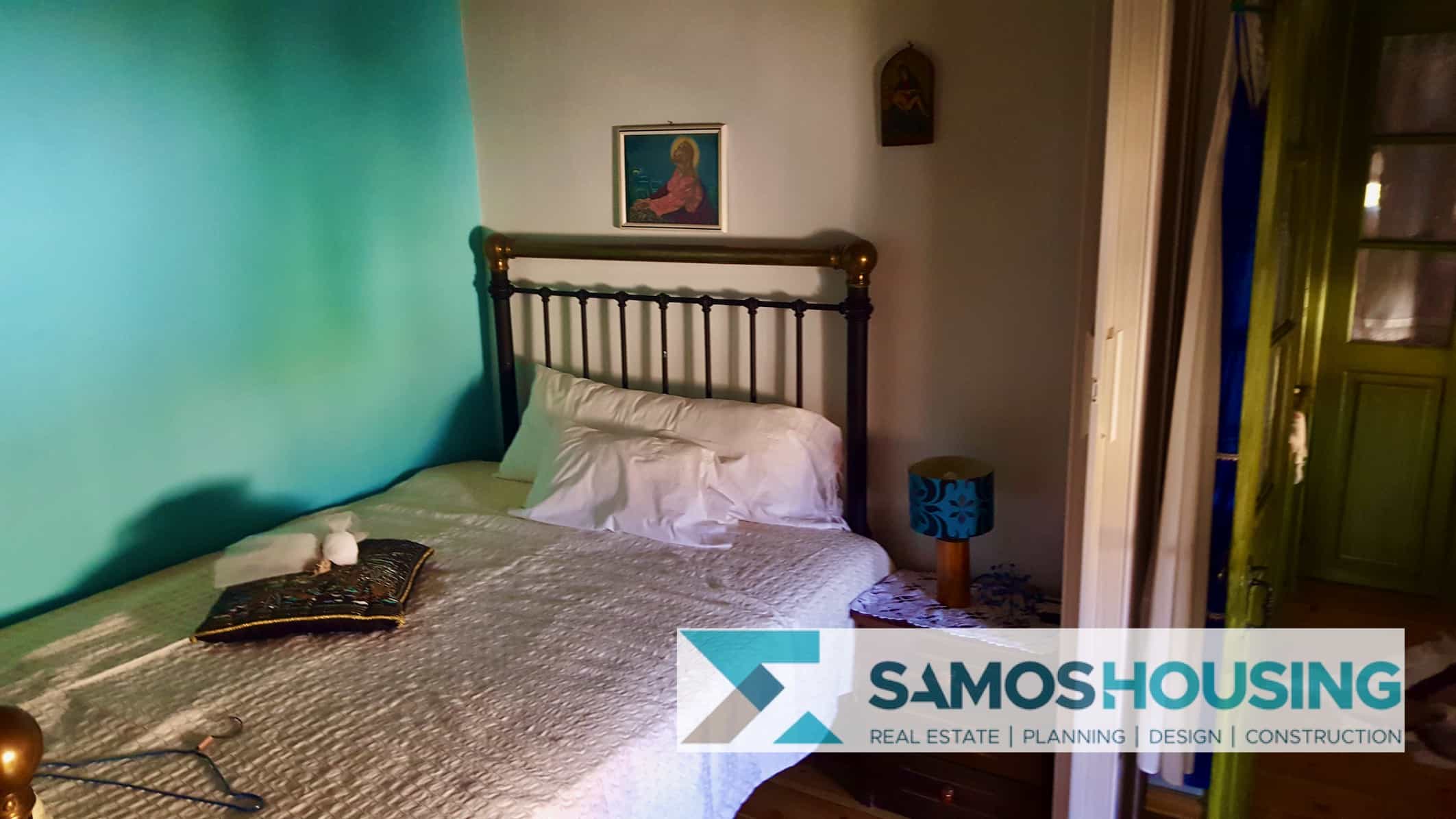 SH415 Alluring House