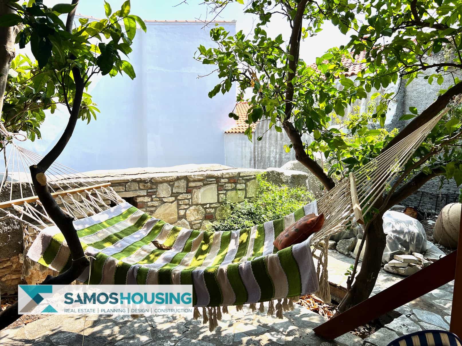 SH415 Alluring House