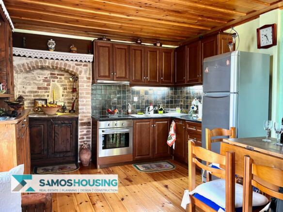 SH415 Alluring House