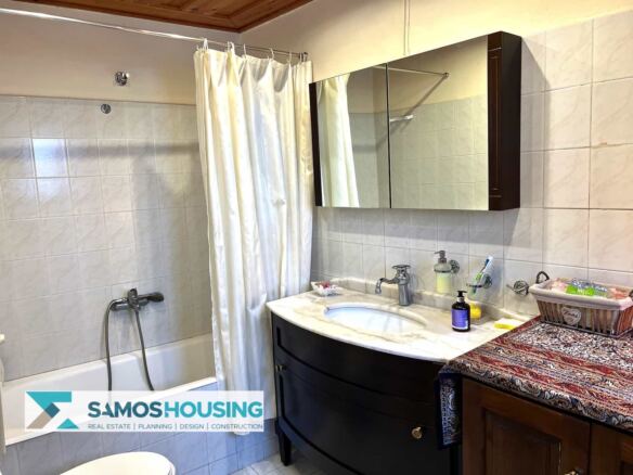 SH415 Alluring House