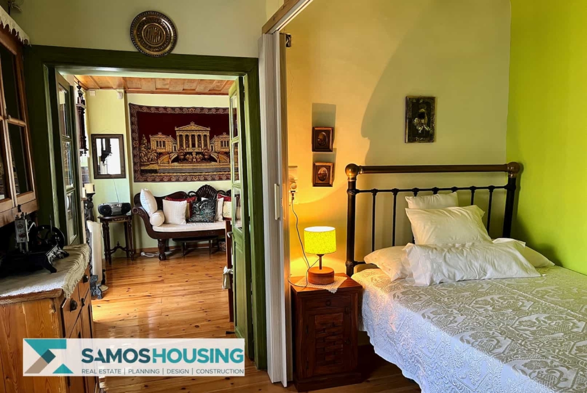 SH415 Alluring House
