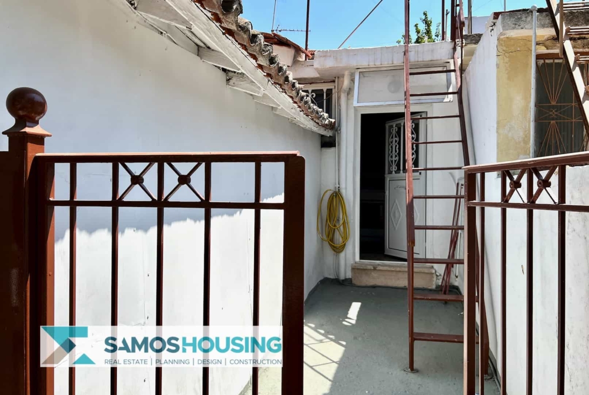 SH437 House Town Centre