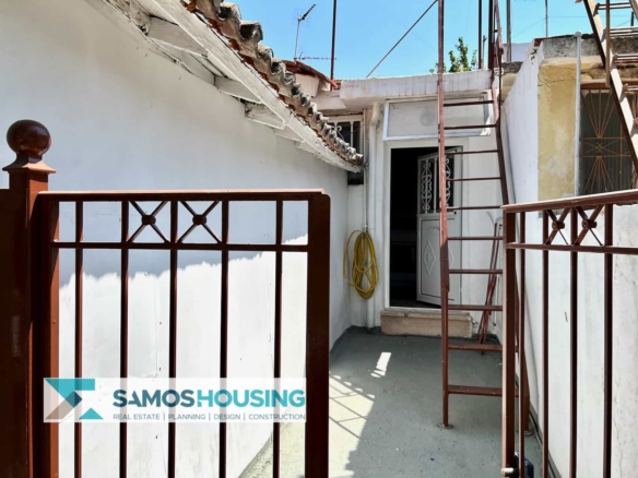 SH437 House Town Centre