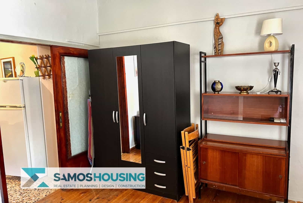 SH437 House Town Centre