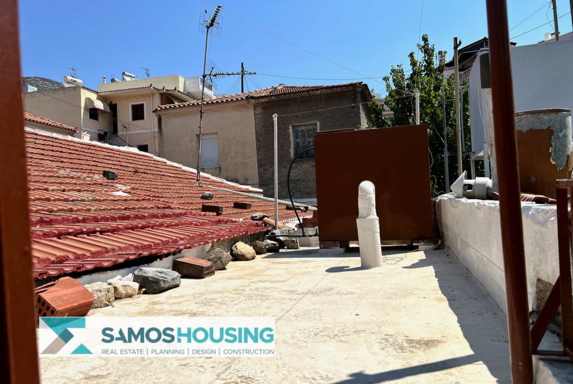 SH437 House Town Centre