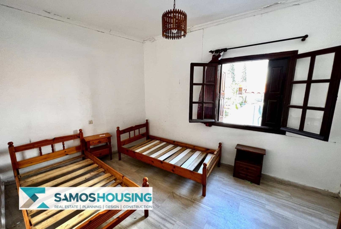 SH443 Alluring Apartment Building
