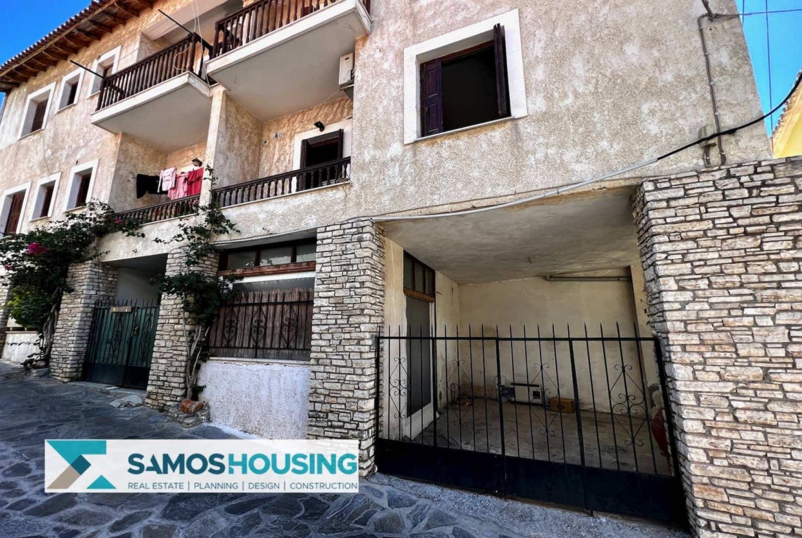 SH443 Alluring Apartment Building