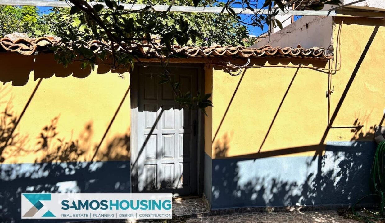SH451 Elegant Property Pythagorio00012