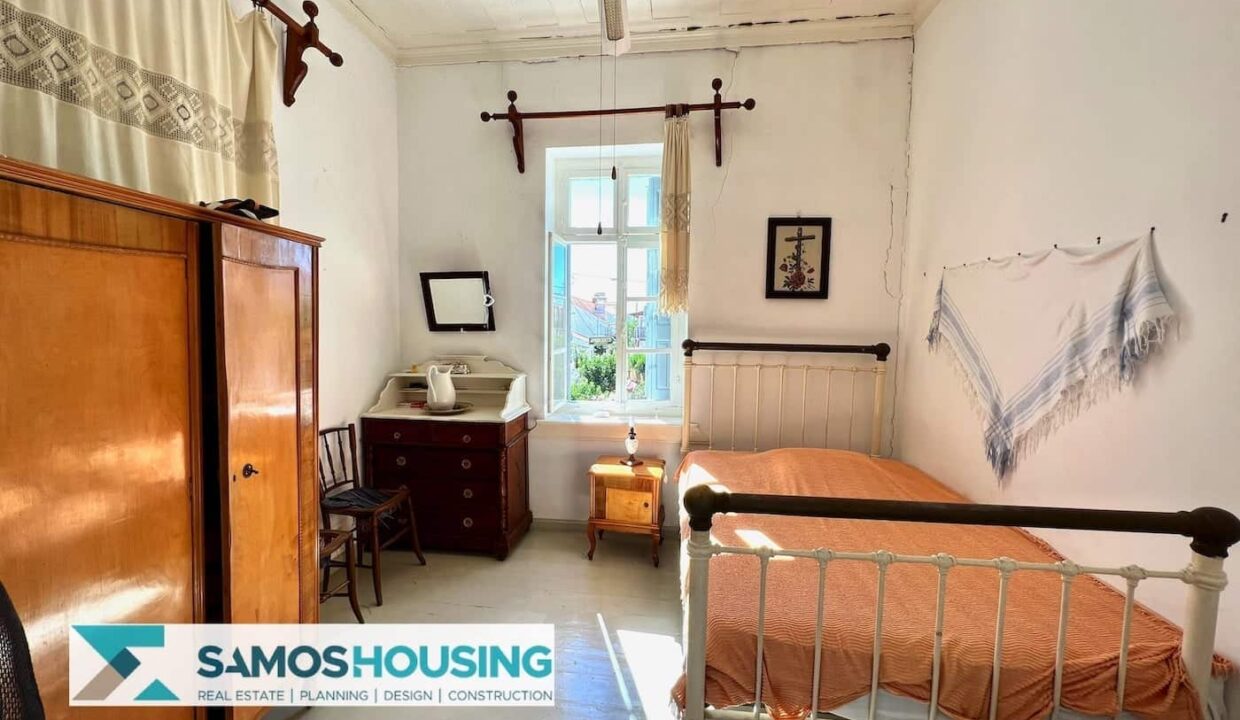 SH451 Elegant Property Pythagorio00023