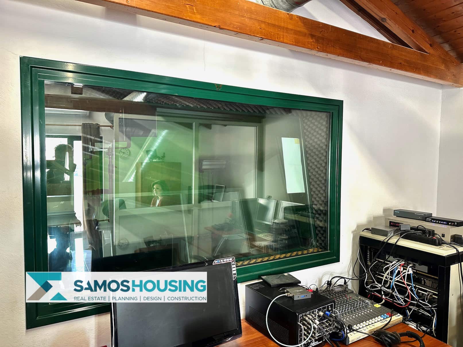 SH462 CENTRAL OFFICE00011