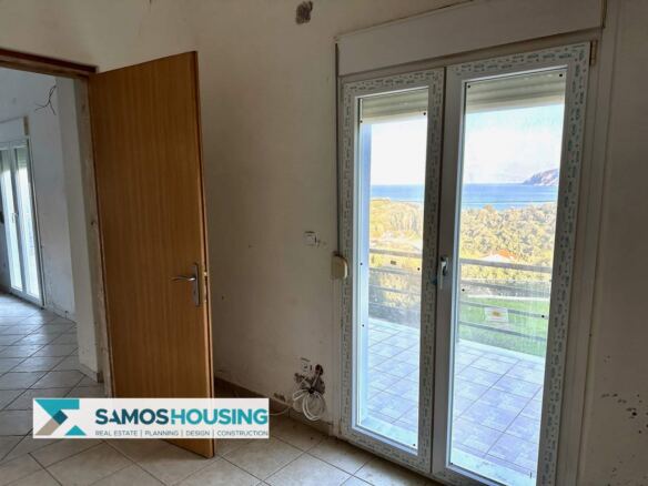 Δωμάτιο με τζαμόπορτα προς τη θάλασσα στην Αγία Παρασκευή Σάμου