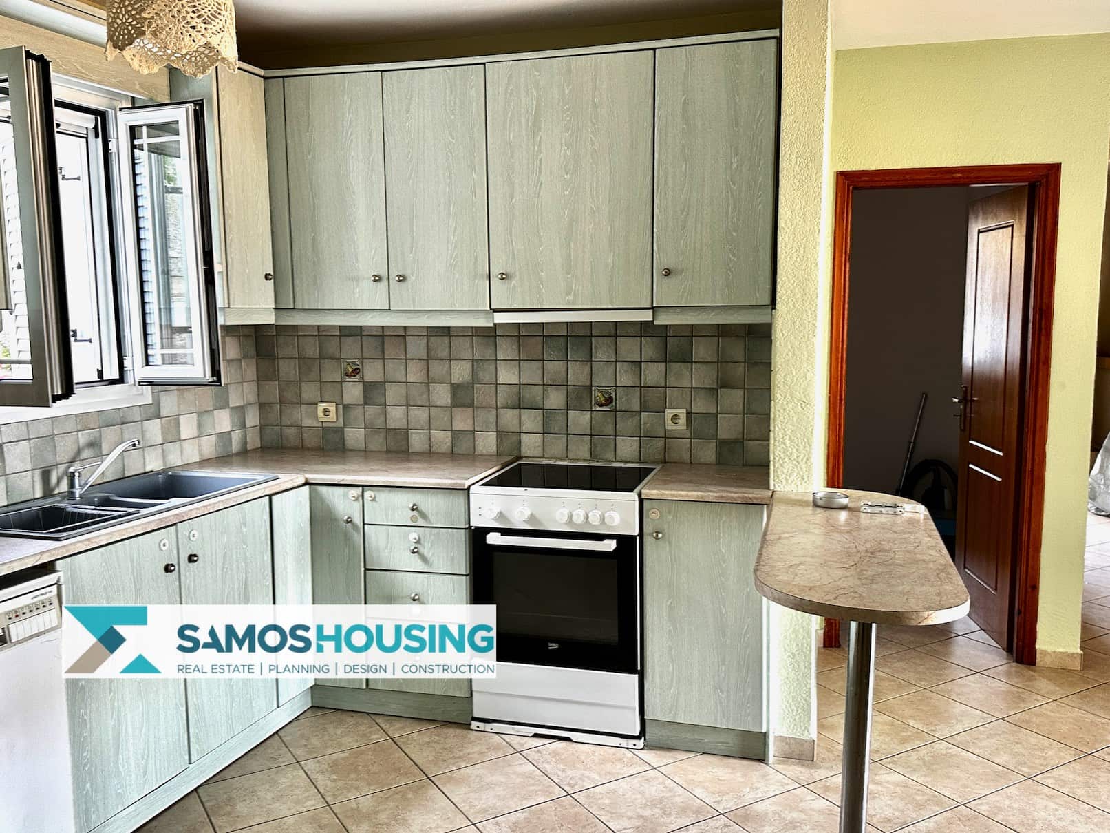 SH483 Sea View House