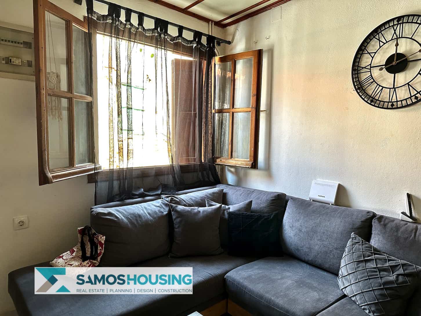 SH502 Seaview House Vathi3