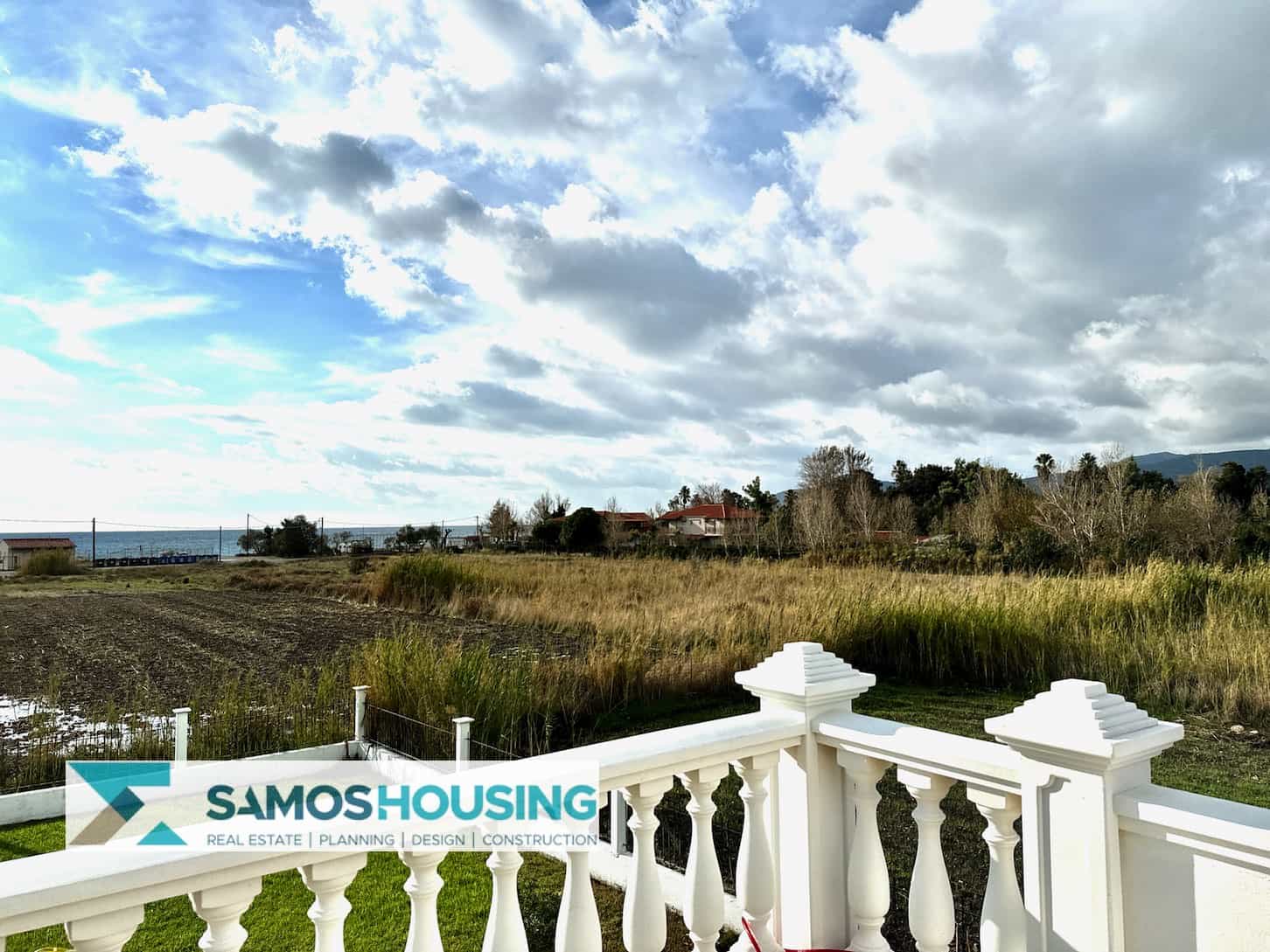 SH503 Superb Seaside Villa13-imp