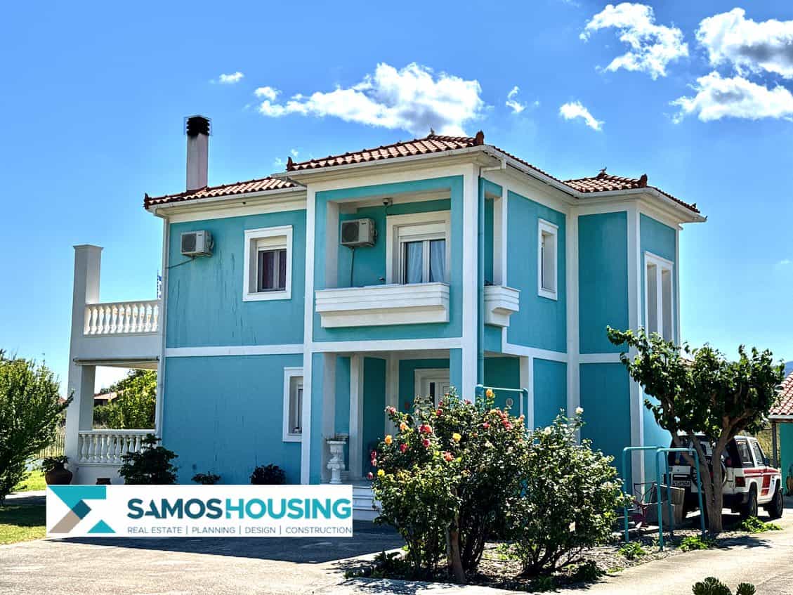 SH503 Superb Seaside Villa