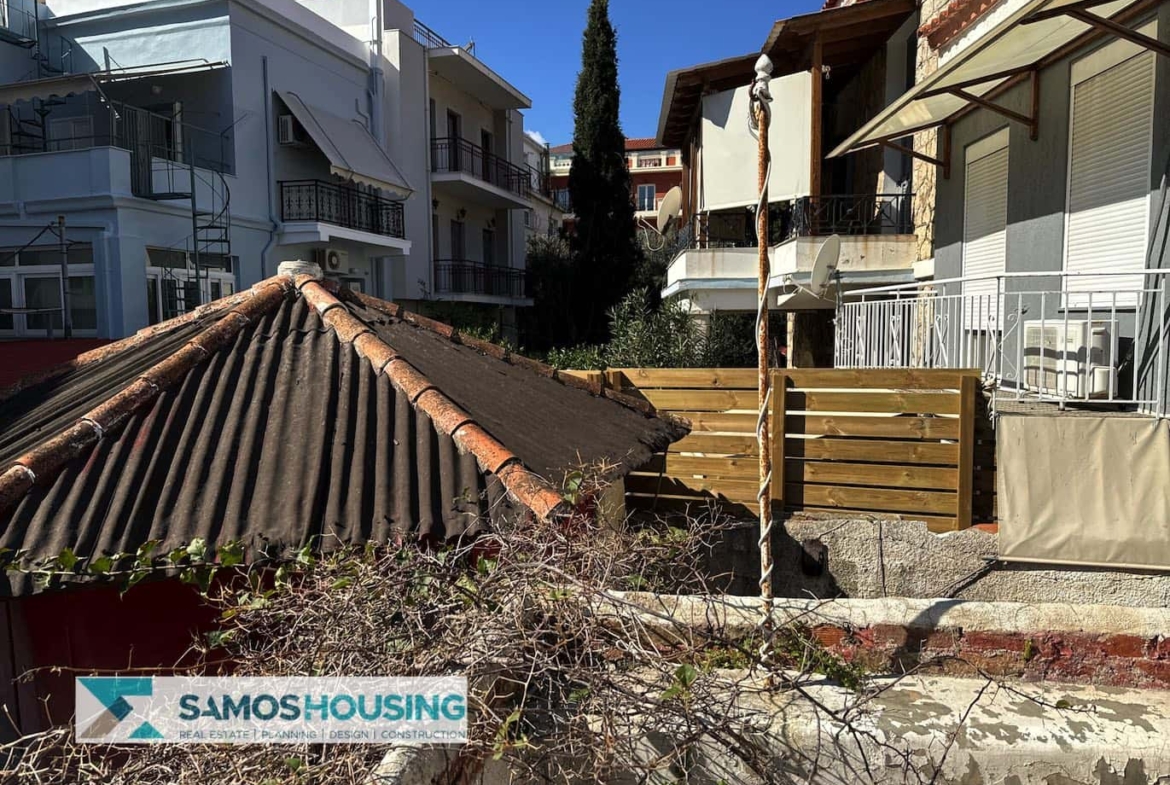 SH512 Twin Buildings Samos