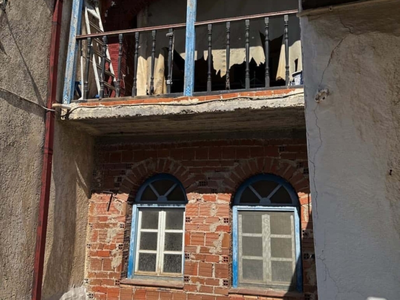 SH512 Twin Buildings Samos