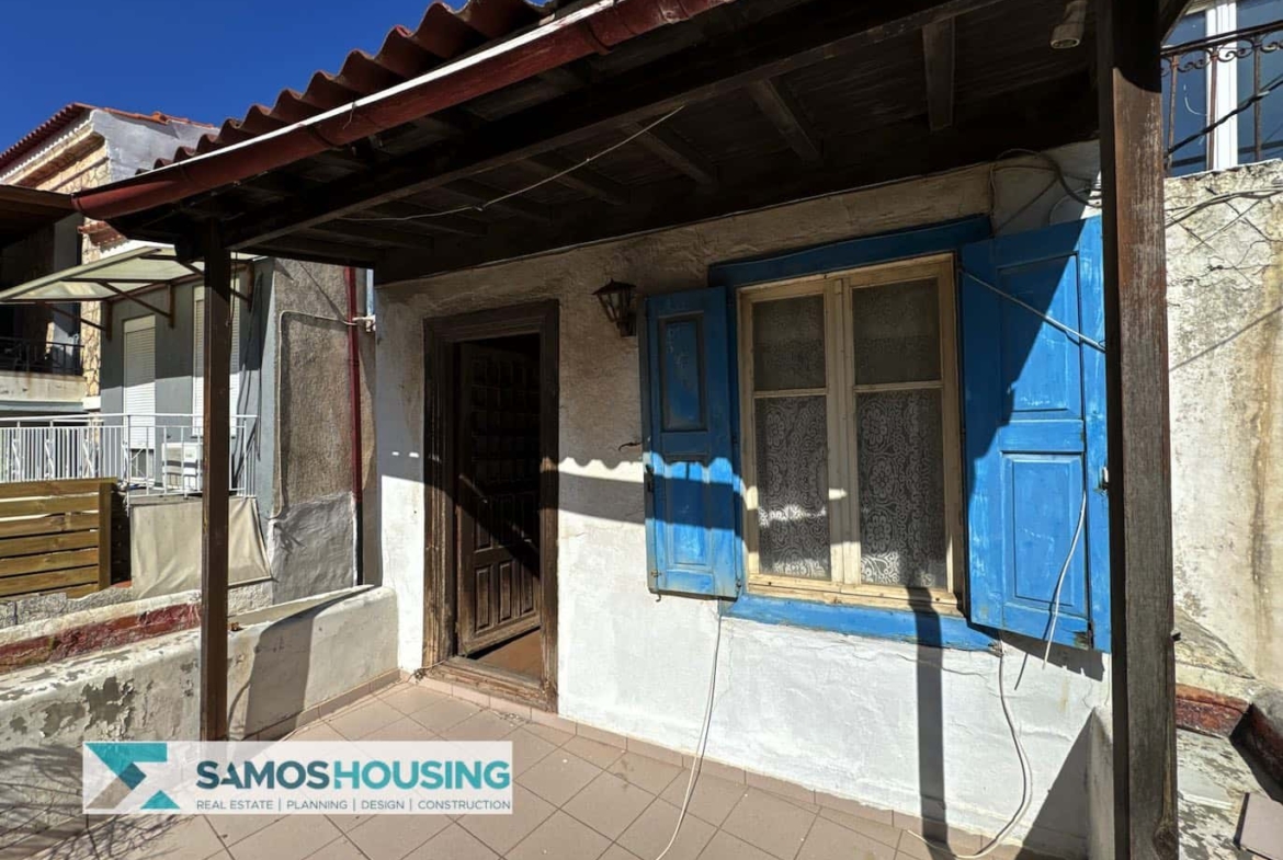 SH512 Twin Buildings Samos