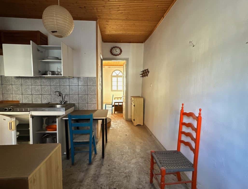 SH512 Twin Buildings Samos