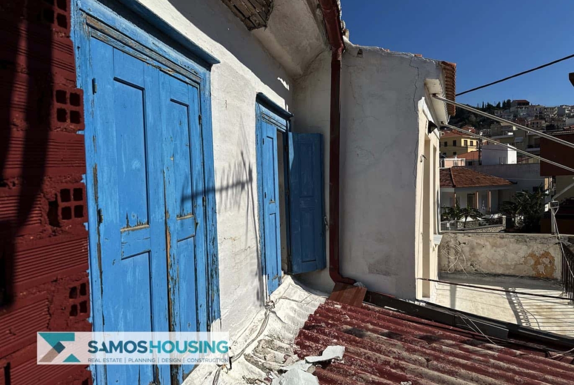 SH512 Twin Buildings Samos