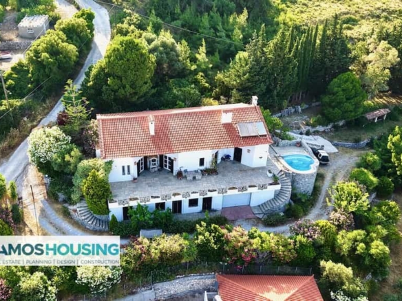 SH548 Seaside Jewel Villa