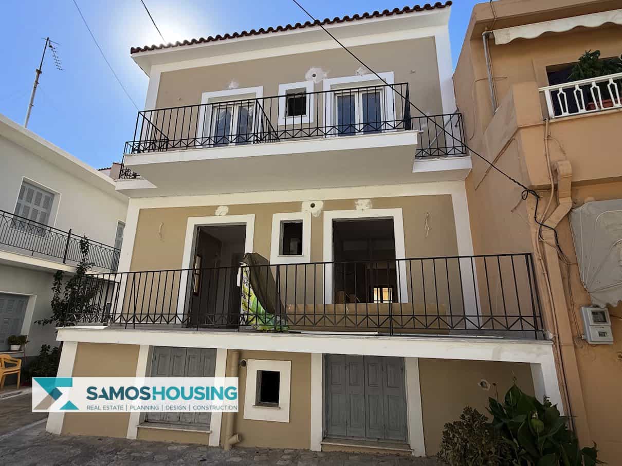 SH560 Superb Building Pythagoreio