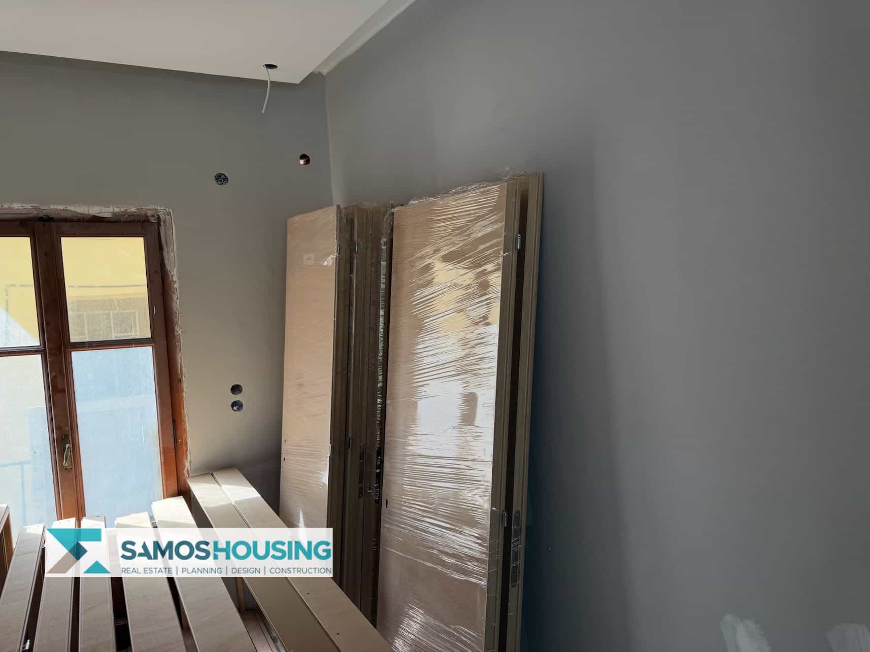 SH560 Superb Building Pythagoreio5