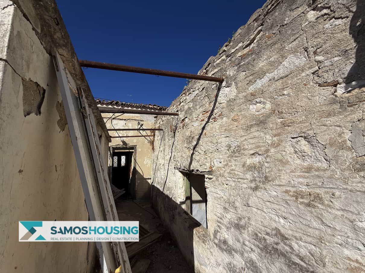 SH561 Charming House Pythagoreio10-imp