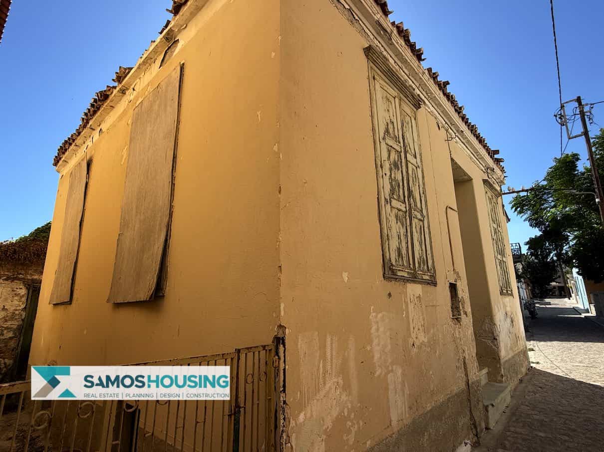 SH561 Charming House Pythagoreio13-imp