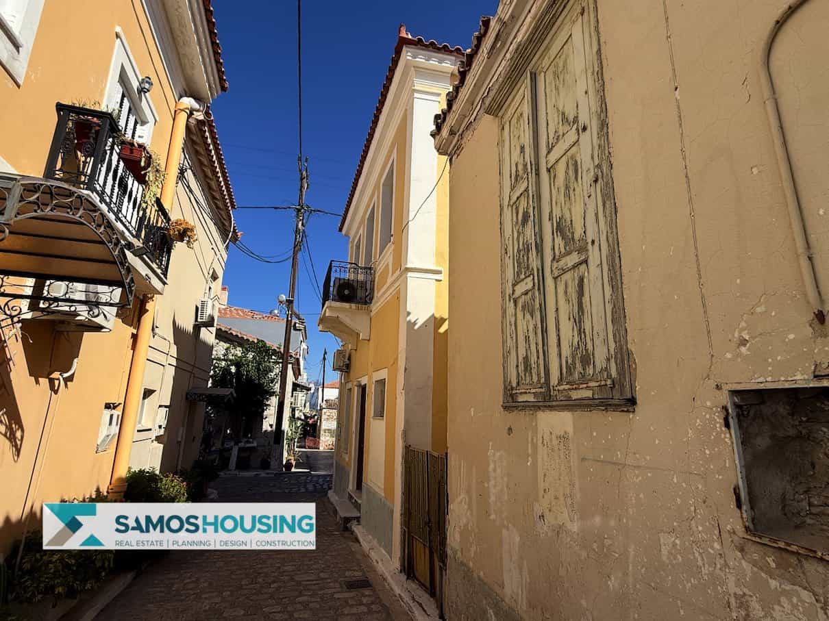 SH561 Charming House Pythagoreio15-imp